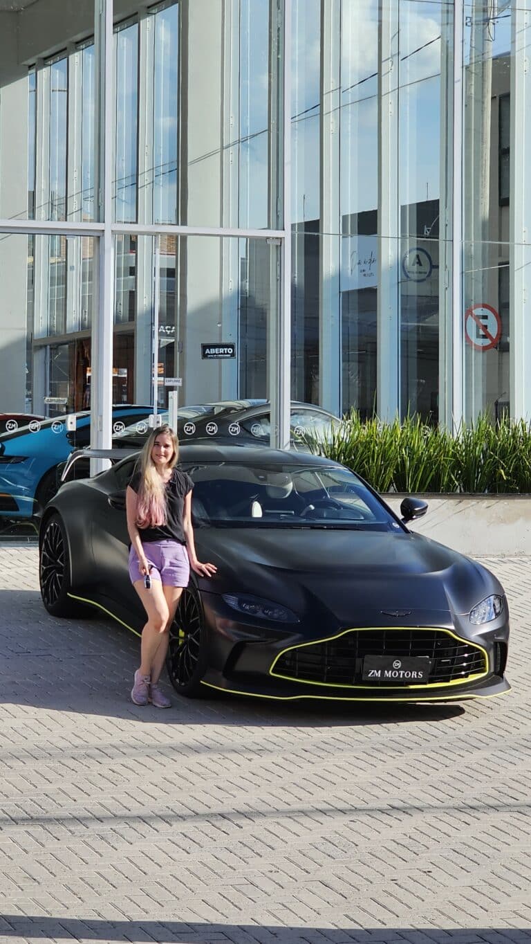 Aston Martin Vantage V12: O Último de Uma Lenda