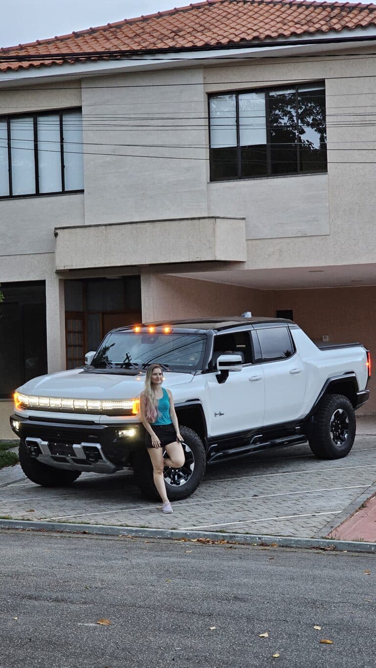Nova Hummer EV 2025: O Gigante Eletrificado Que Anda de Lado!
