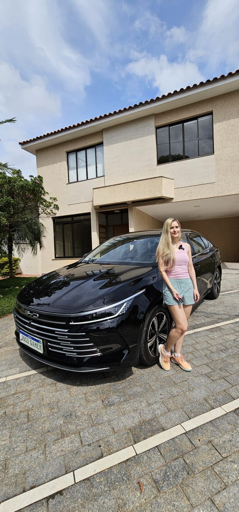 BYD King – Híbrido plug-in que chega com proposta urbana