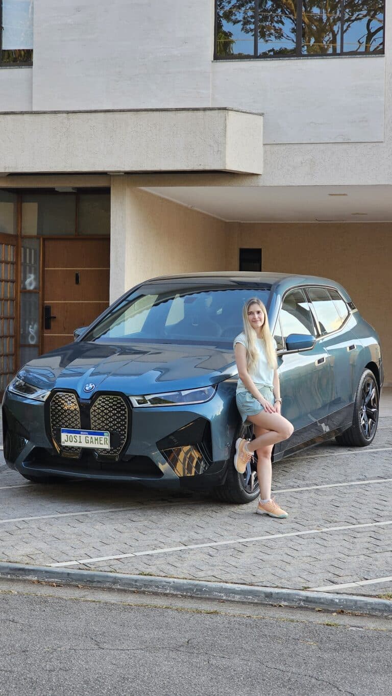 BMW iX M60  – Luxo e Tecnologia em um lugar só