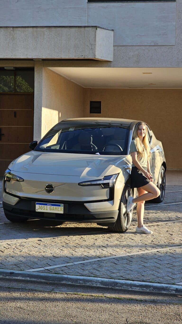 Volvo EX30 Ultra Twin Motor