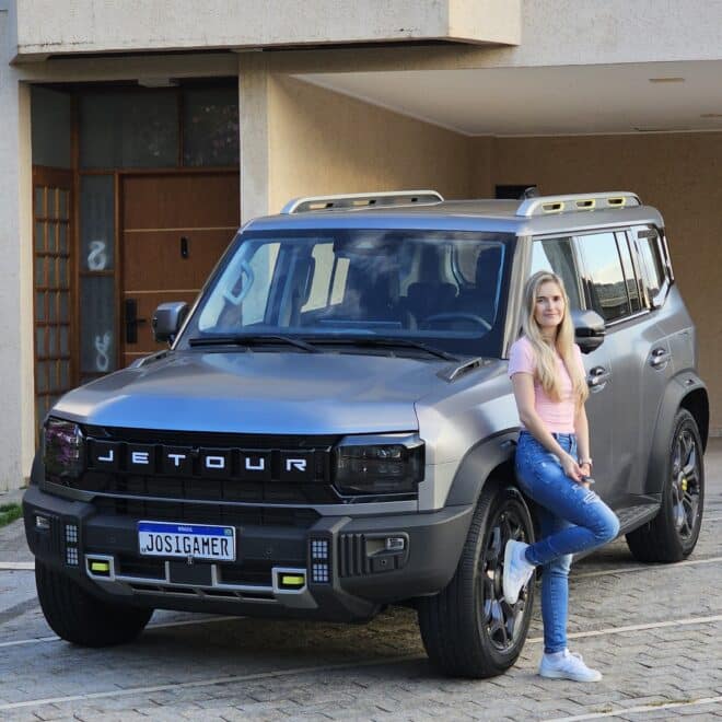 JETOUR T2 Premium | O SUV híbrido plug-in que chama atenção por onde passa